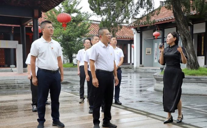 寻访千年古衙 淬炼清廉初心｜漳浦县委书记参加所在党支部主题党日活动