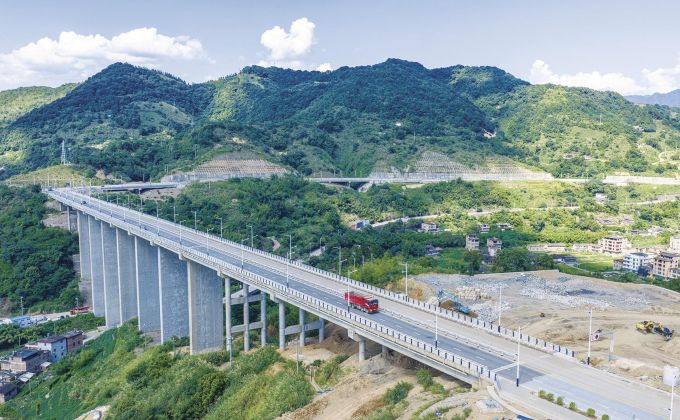 剑斗东阳大桥及连接线工程完成交工验收