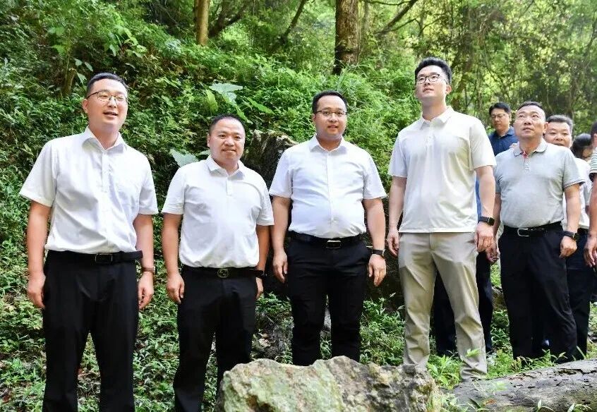 德化县委书记方俊钦调研两岸茶文化交流合作、乡村振兴及矿业安全生产工作