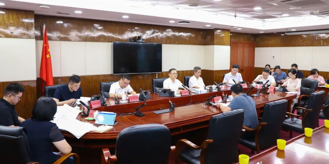 丰泽区政府党组（扩大）会议和常务会议召开