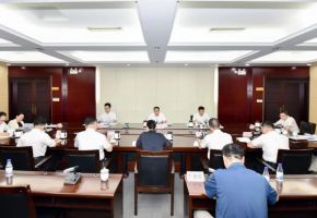 德化縣委常委會(huì)召開(kāi)會(huì)議