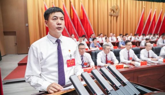 聚焦黨代會 | 沈順來代表薌城九屆區委向大會作報告