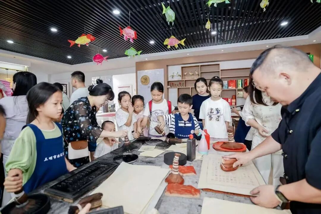 三明 &ldquo;绿都三明&middot;尽享非遗&rdquo;系列展示展演活动之&ldquo;指尖守艺承客韵&rdquo;非遗实践体验营.jpg