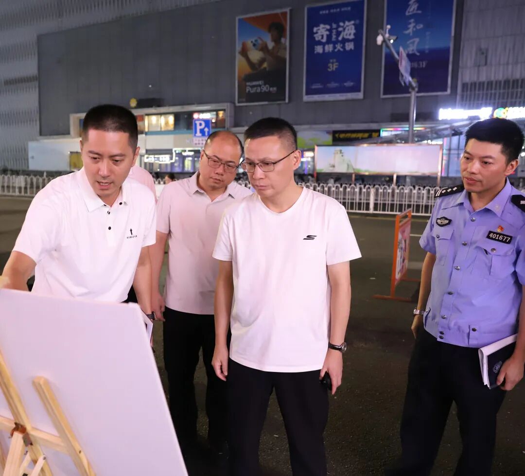 丰泽区委主要领导调研夜市秩序管理工作