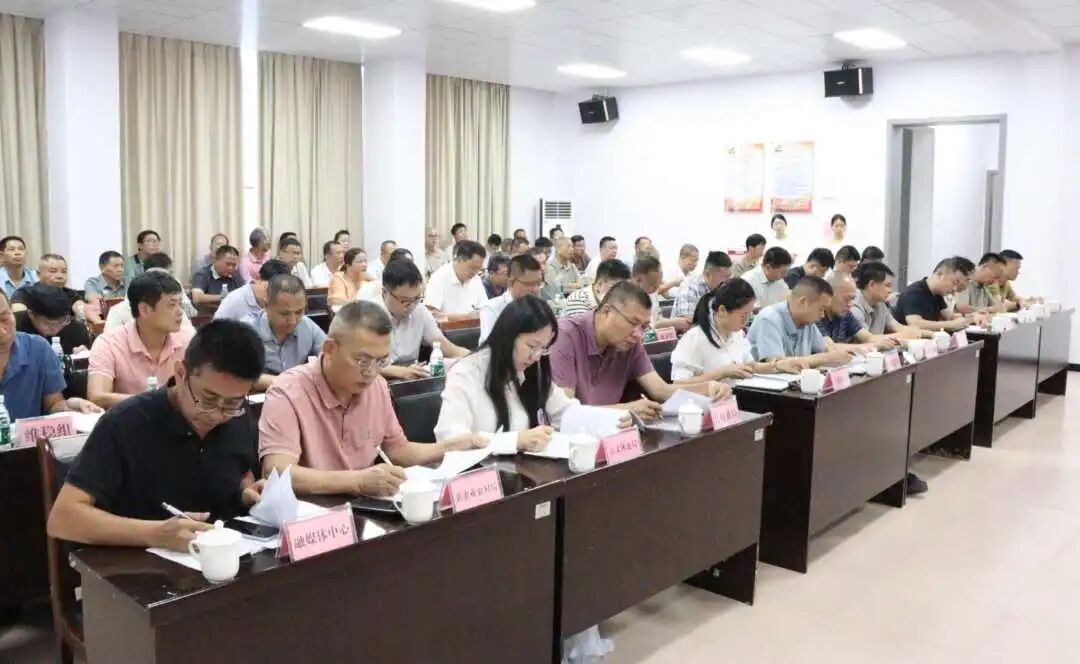 下闸蓄水动员会（党政群）_副本.jpg