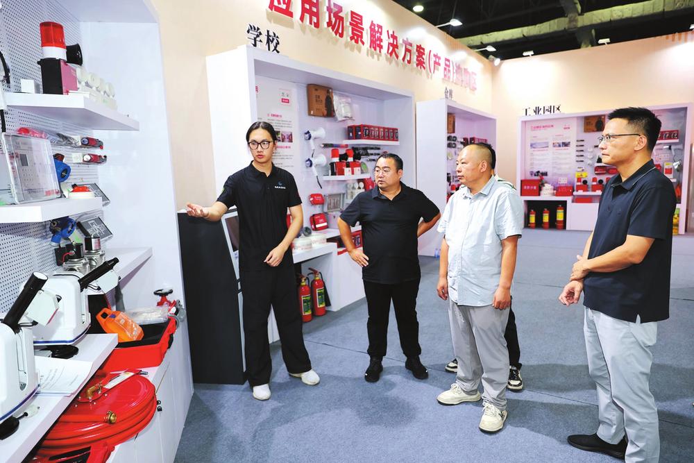 泉州南安消防应急产品选品中心迎来“开门红”