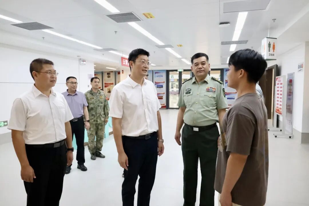 云霄县代县长调研教育、征兵体检和卫生健康工作