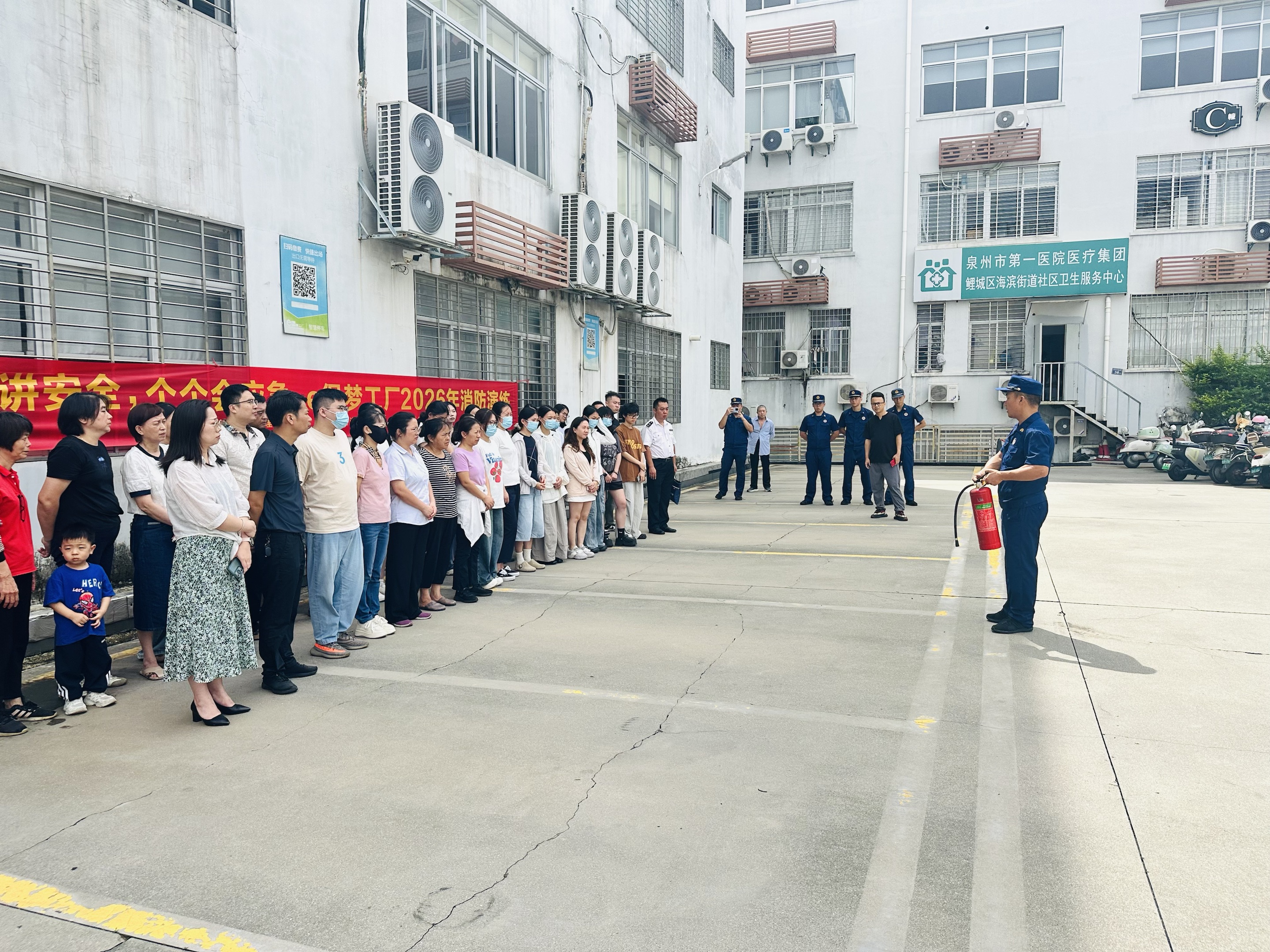 人保财险泉州江南营销服务部：筑牢安全防线 共建平安商圈