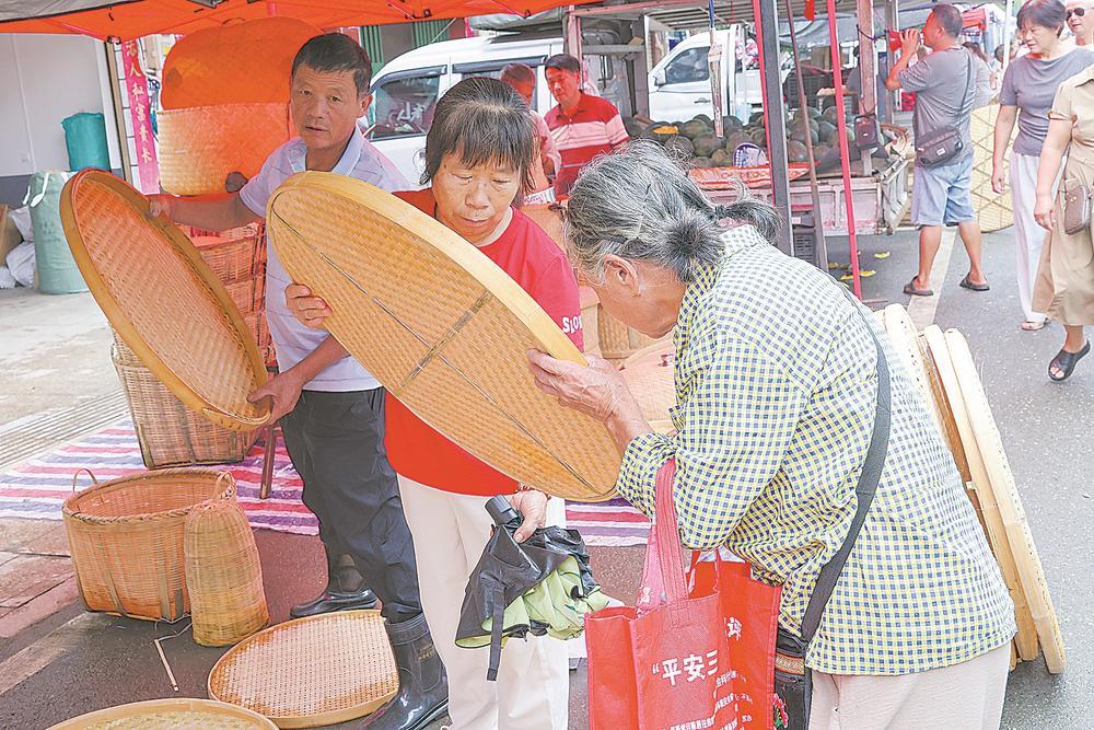 武夷山市兴田镇传统民间集市柴头会