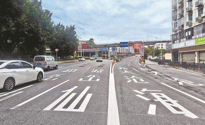 长岸路往海沧大桥方向通行优化完工 通行更顺畅