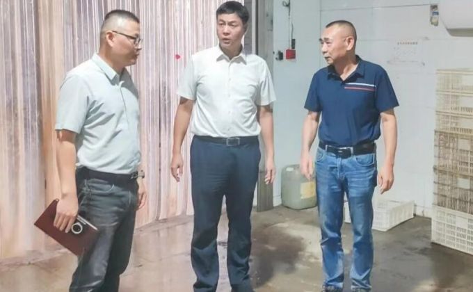 芗城区委书记带队检查劳动密集型企业安全生产工作