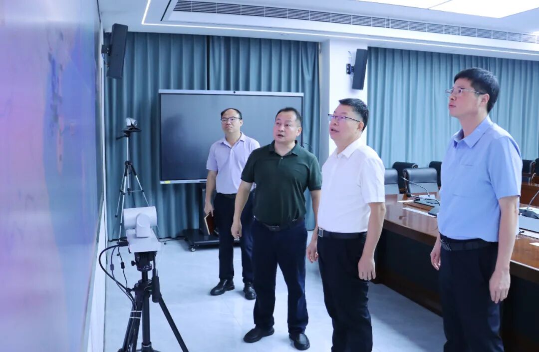 以“迅”应“汛”  以“备”抗“险” │ 洛江区委副书记、代区长洪金城主持召开全区防汛工作视频调度会