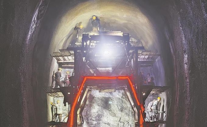 福建最长货运铁路单线隧道掘进突破8000米