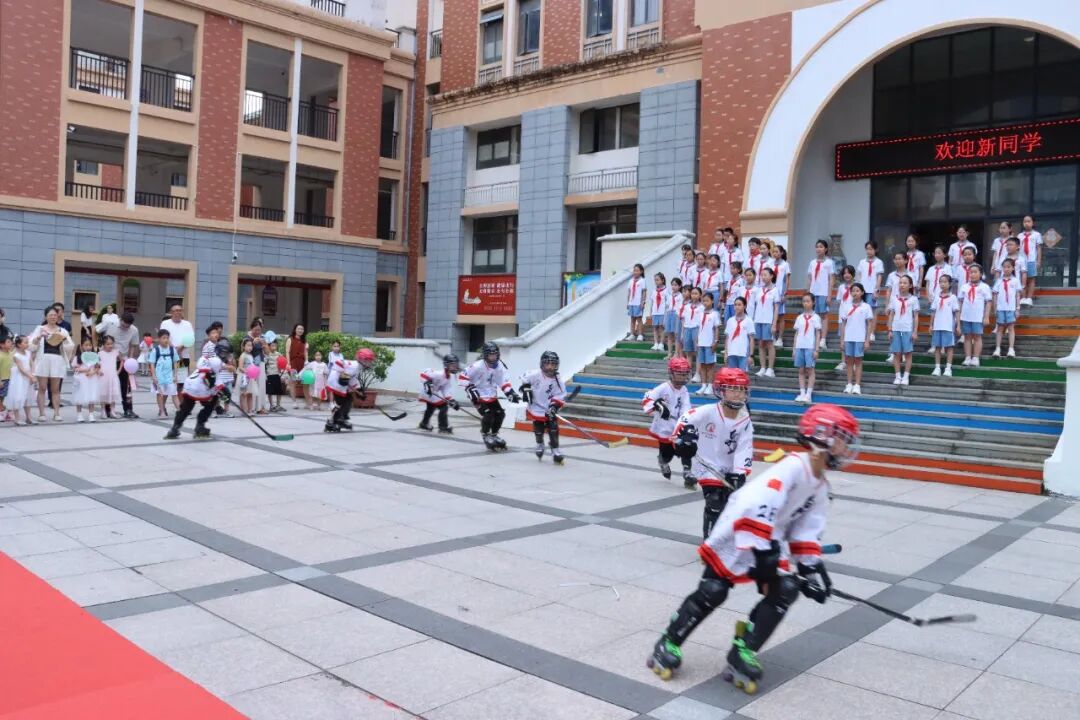 11轮滑.jpg