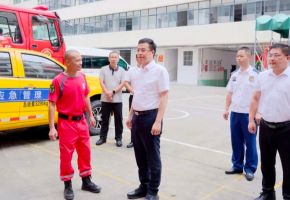 德化县县长吴志朴开展安全生产日检查并调研消防救援能力建设工作