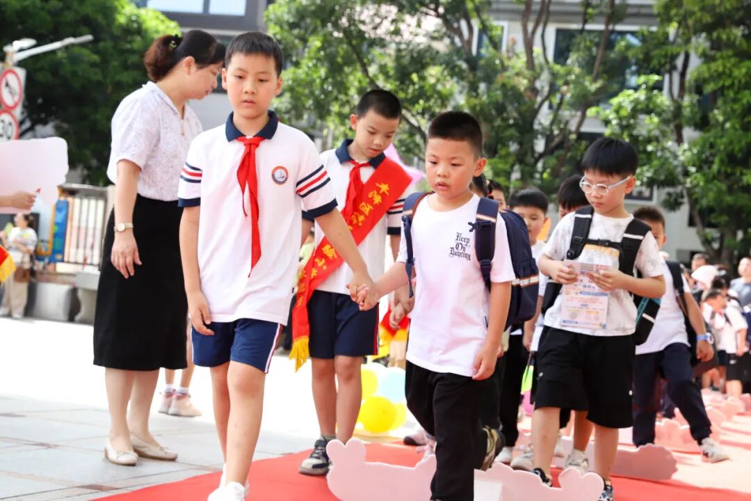 开蒙启智，悦见成长！泉州丰泽区多彩入学礼点亮新学期
