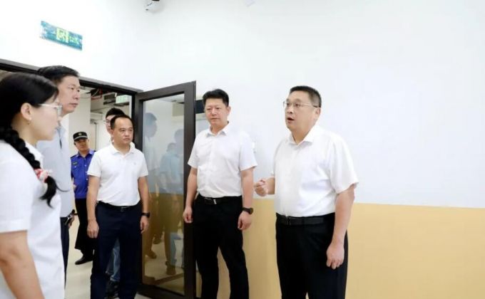 聚焦“一老一小” 漳州台商区党工委书记调研民生服务项目