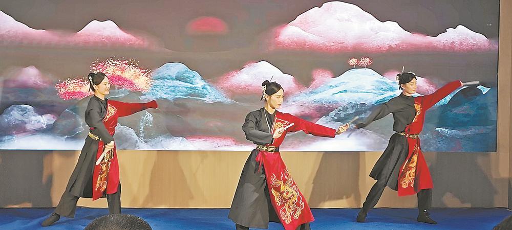 闽台青年创业就业研学交流活动在榕举办