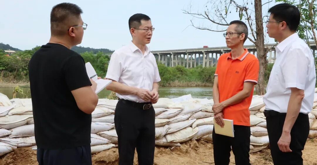 针对性补强 前瞻性预置｜唐春晓带队检查调度灾后恢复工作