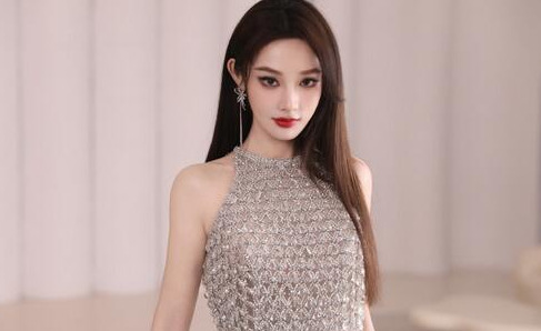 彭小苒工作室回应服装争议并致歉