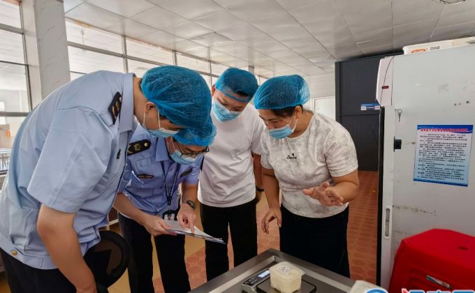 芗城：严把食安关 护航开学季