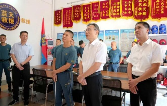 云霄县委书记调研社会工作