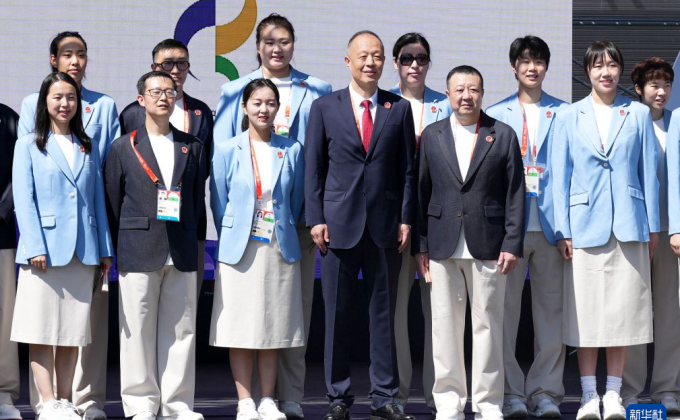 中国代表团亮相亚运会欢迎仪式