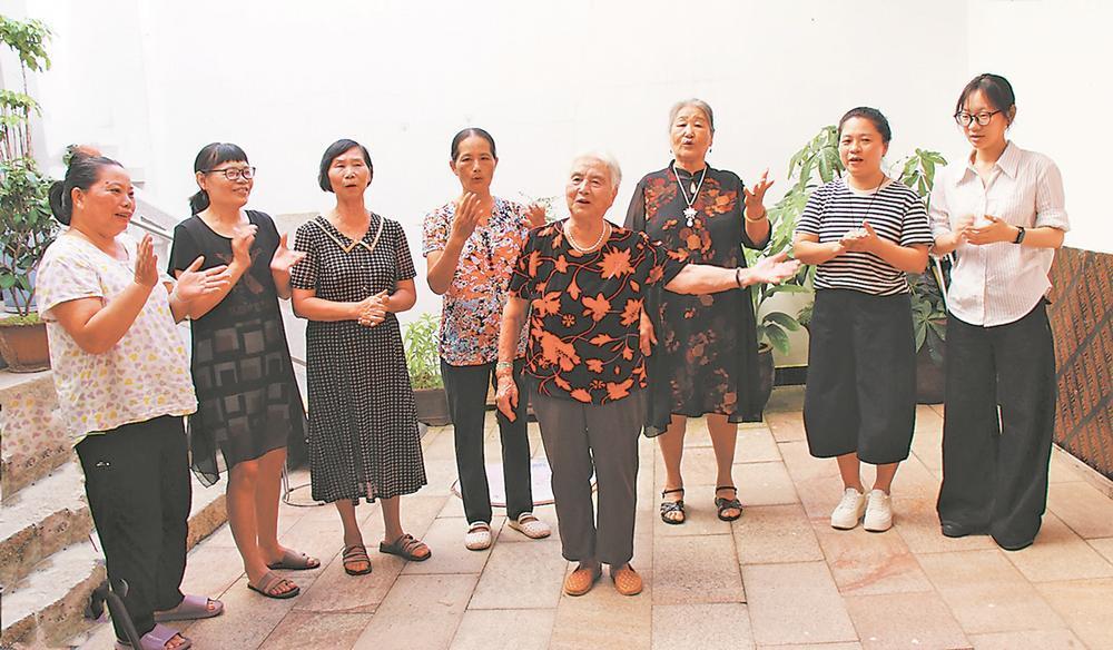 铜山古城歌未歇，阿嬷唱罢后生和
