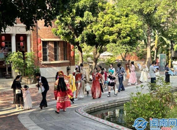 中秋玩转晋江五店市，古厝国风、博饼游园氛围感拉满