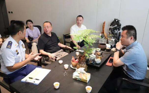漳州高新区领导带队调研挂钩企业