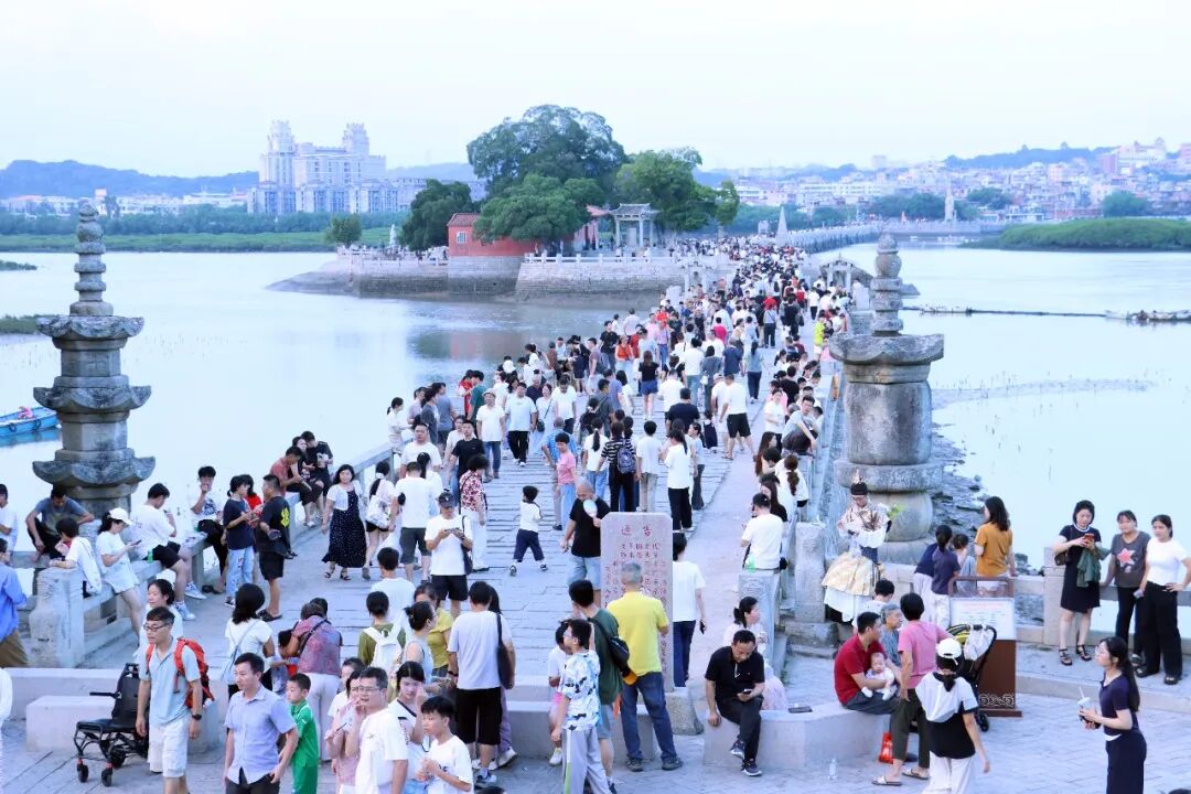 悠游洛江 遇见好康 │ “世遗桥畔·烟火洛江”古街沉浸嘉年华精彩启幕