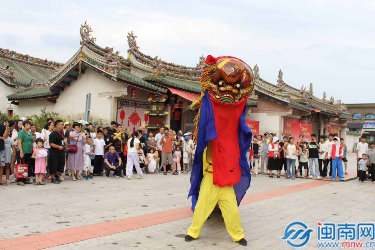 寻迹丹诏 活力古城｜醒狮开路，大锅饭压轴，诏安官陂特产受热捧