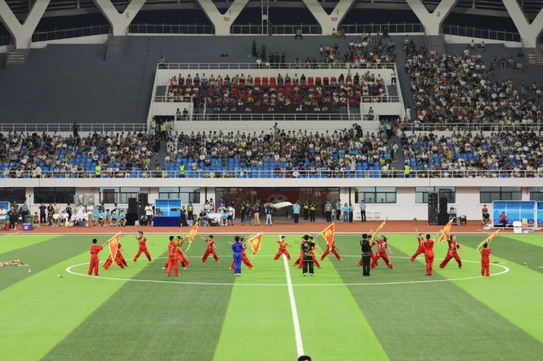 “首秀”逢国庆 漳浦足球之夜燃动全城