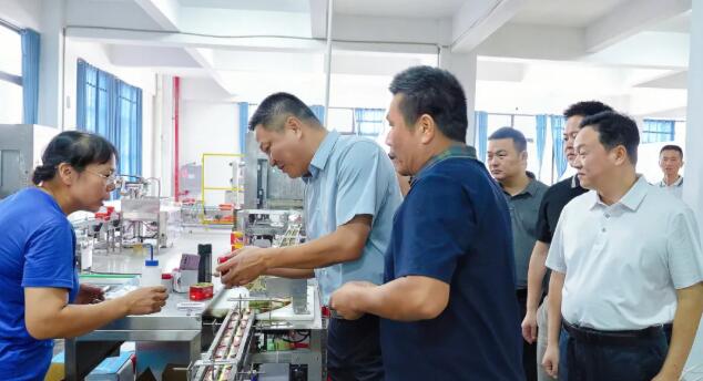 抓作风 促工作 拼经济 | 诏安县领导到诏安工业园区走访调研挂钩企业并检查安全生产工作