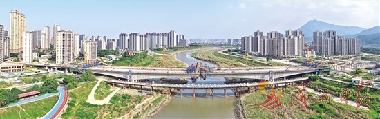 霞林木兰溪大桥本月底启动主桥边跨合龙，11月全桥合龙