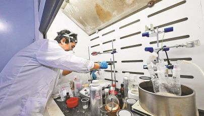 泉州泉港科研团队完成新一轮聚硅氮烷产品性能测试
