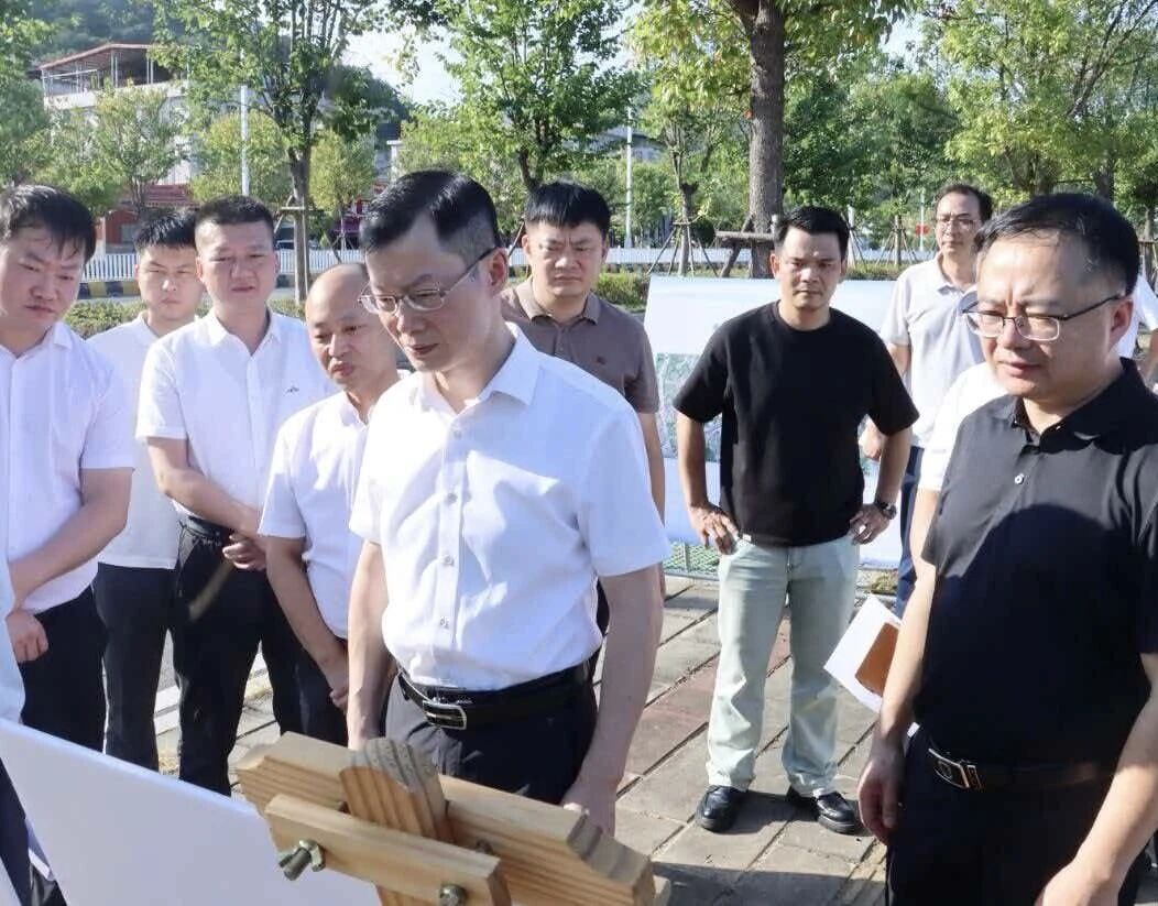 洛江区委书记唐春晓带队调研职教园区规划和新质生产力发展工作
