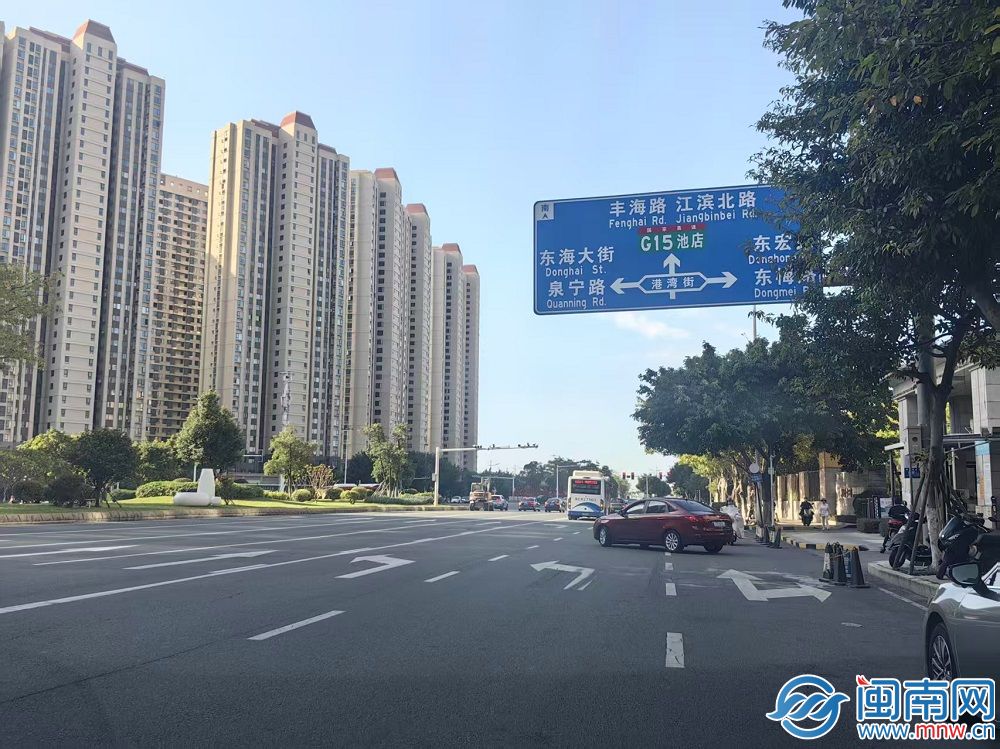 【民声直通车】泉州东海十二宴：东门出口，行车掉头难………