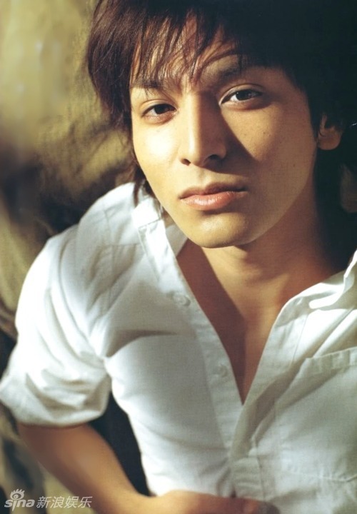 杰尼斯艺人生田斗真30岁生日福利 半裸写真秀性感腹肌完美身材