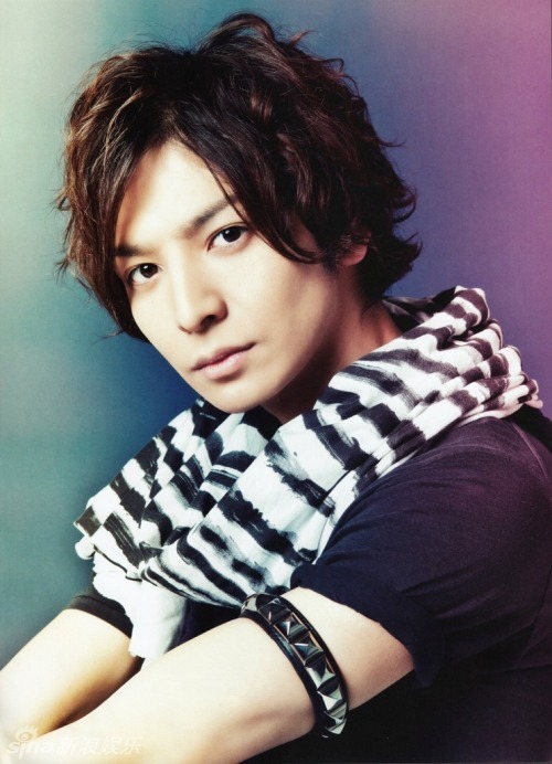 杰尼斯艺人生田斗真30岁生日福利 半裸写真秀性感腹肌完美身材