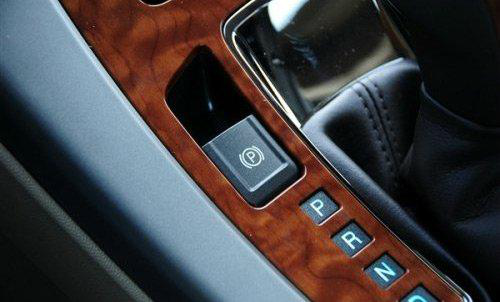 "电子手刹"是个失败的设计?失灵后果不堪设想