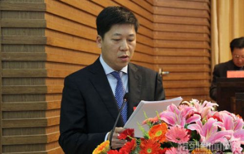 关于三明市梅列区区长刘振兴