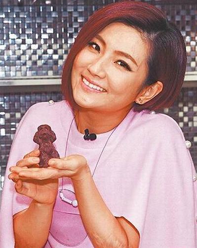 selina与张承中新年赴海岛拼造人 随时准备迎接新生命