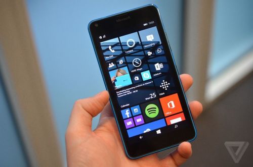 微软低价大屏新机lumia 640真机mwc2015现场实拍与效果图-手机闽南网