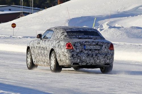 全新劳斯莱斯-魅影敞篷谍照曝光 正进行雪地测试