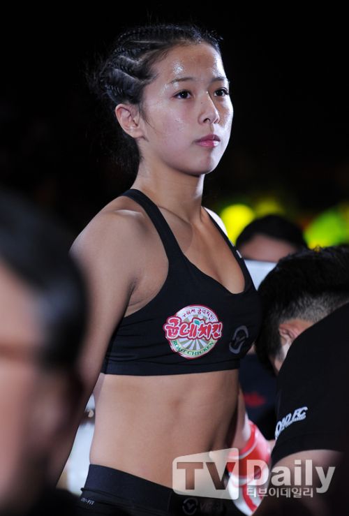 韩国美女格斗手宋佳妍惹纠纷 被公司指私生活不检点