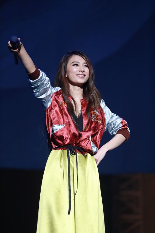 田馥甄上海演唱会现场高清照曝光 造型百变化身花仙