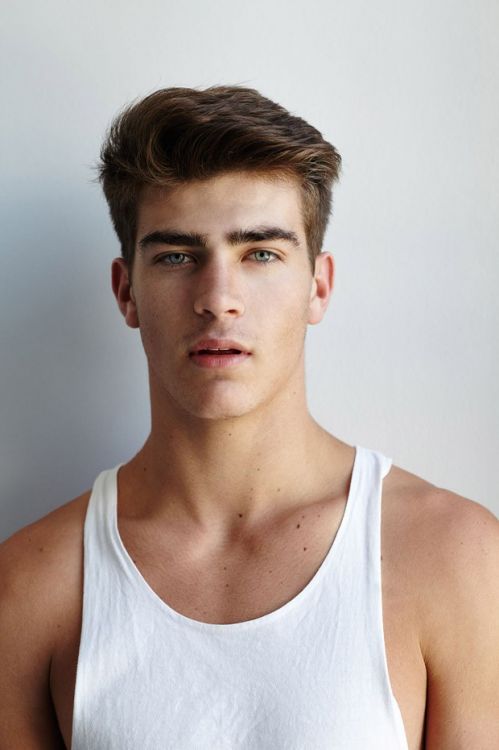 小鲜肉男模zandre du plessis脱衣尽显健硕身材 男性人体艺术写真-手