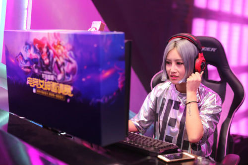 延伸阅读: lol龙珠直播女神邀请赛美女队员美照合集 lol龙珠直播电竞