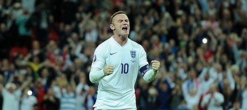 鲁尼庆祝破国家队进球纪录